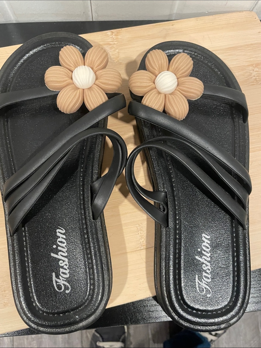 Fashion Black Sandals with  Beige Floral Accent - Women size 38-39